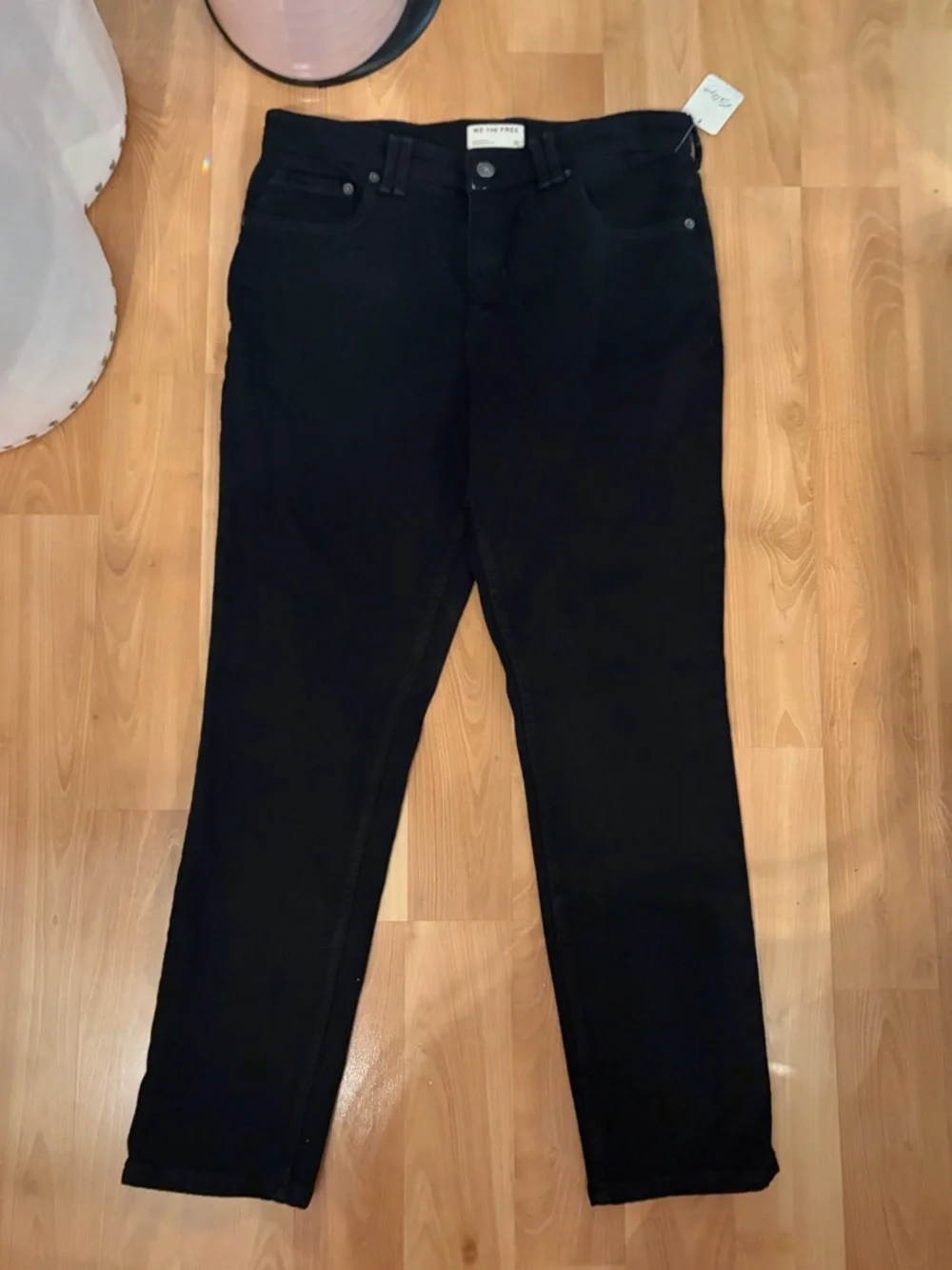NWT We The Free Oracle Low-Rise Slim Straight Jeans in Jet Black Size 31